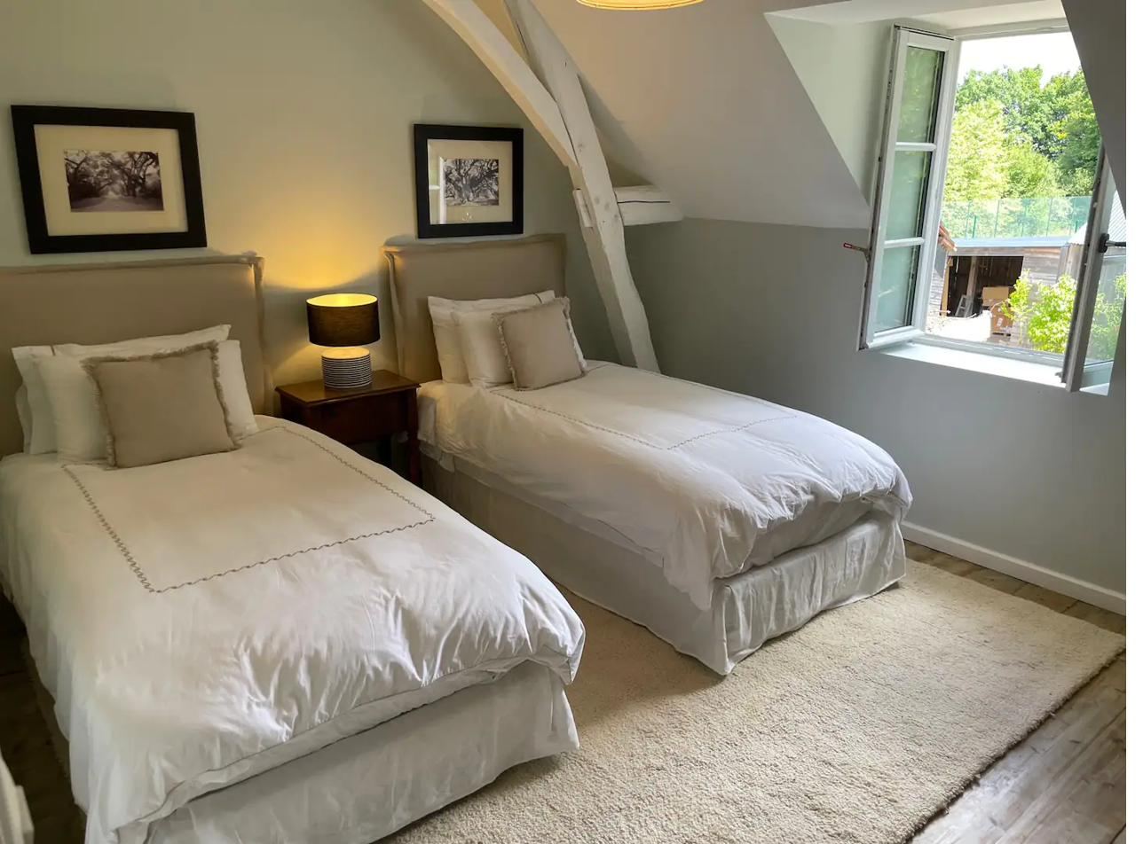 Chambre 4 de la Petite Maison, deux lits simples